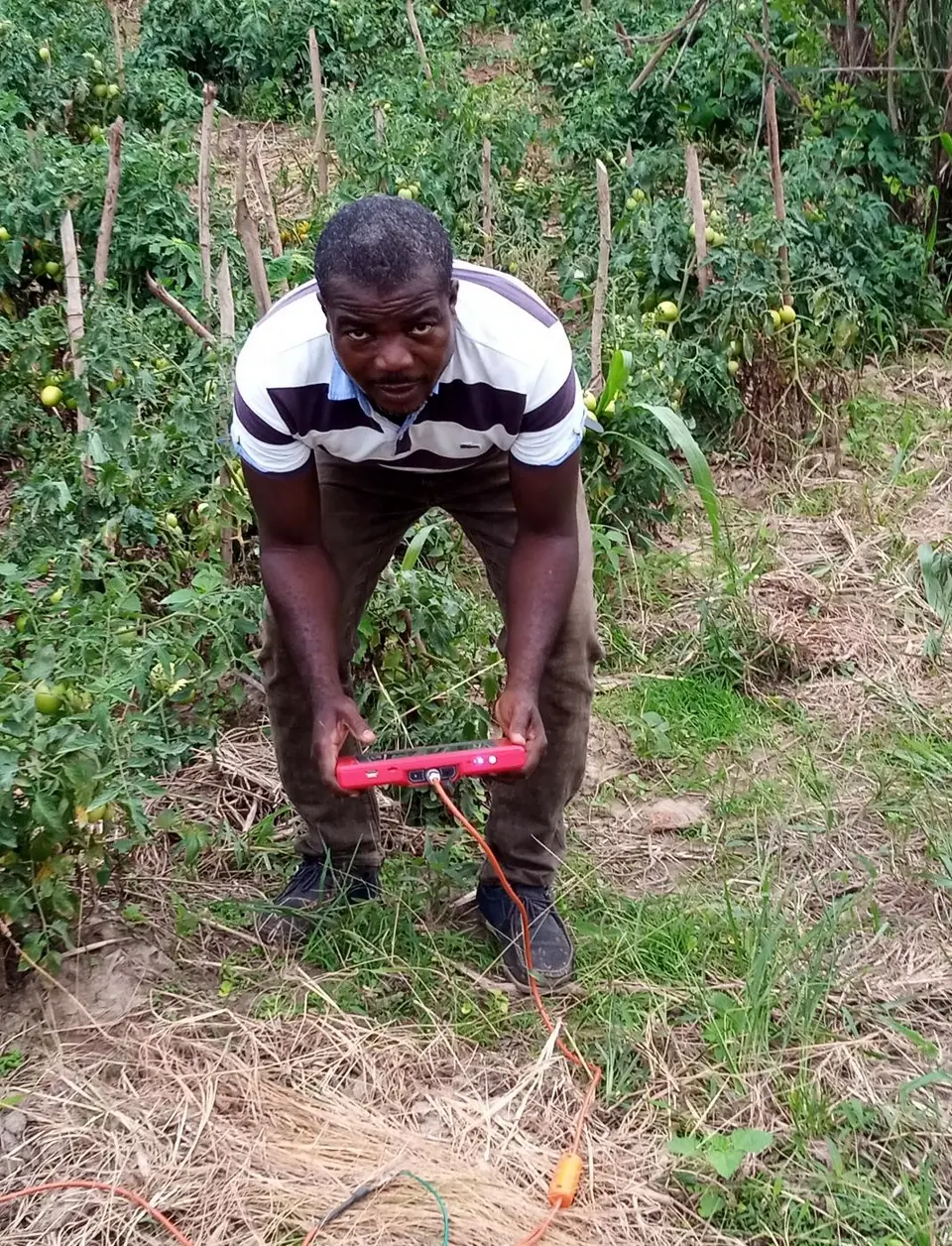 Relevés géophysiques sur le terrain